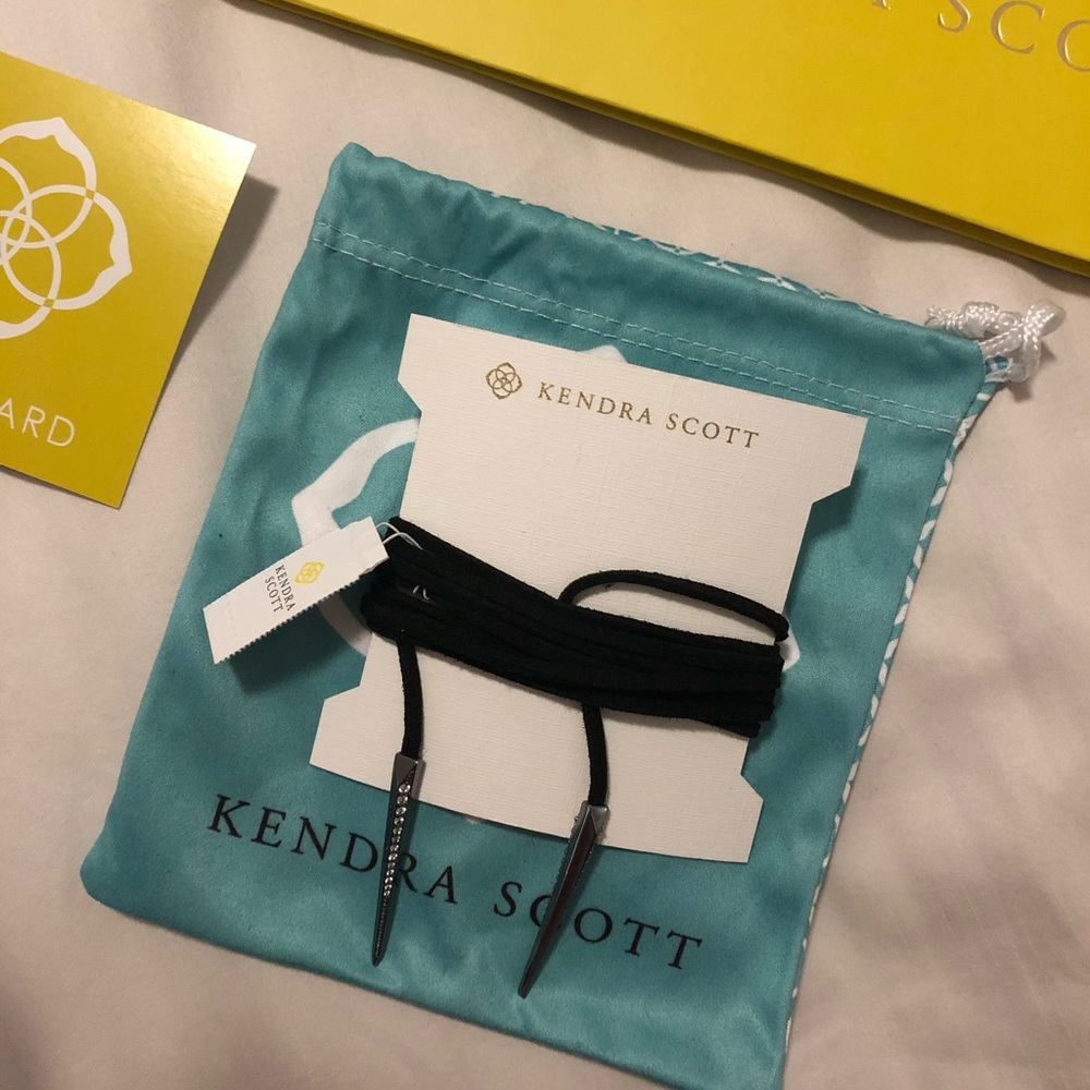 Kendra Scott Pierce Wrap Necklace